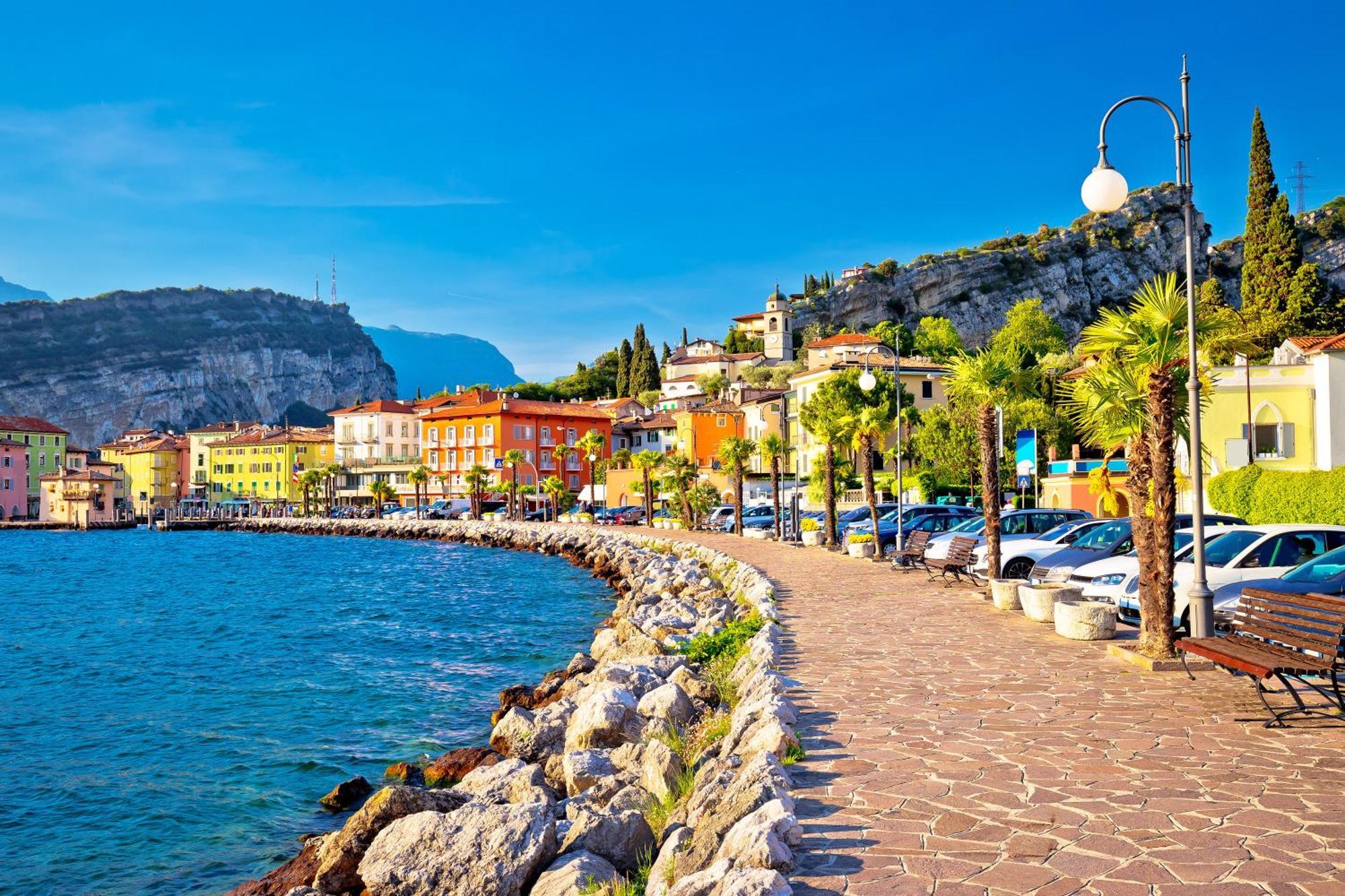 Appartamento Emma - Happy Rentals Riva del Garda Exterior photo